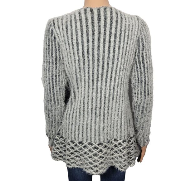 Cato Womens' Open Stretchy and Fuzzy Cardigan in Gray/White Size Small - Picture 5 of 11